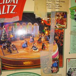 WALTZ Christmas Ballroom Vintage 