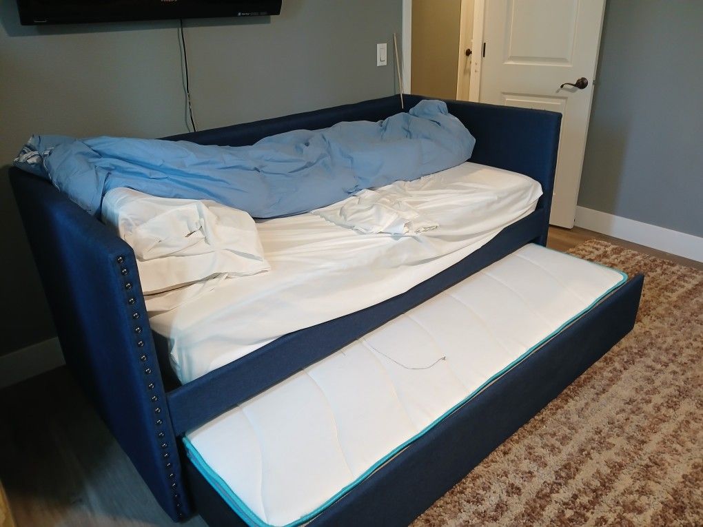 Trundle Bed