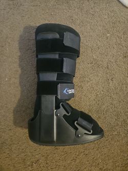 Walking Boot (Small)
