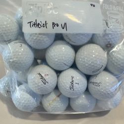 Titleist Pro V1 Golf Balls (40 Balls)