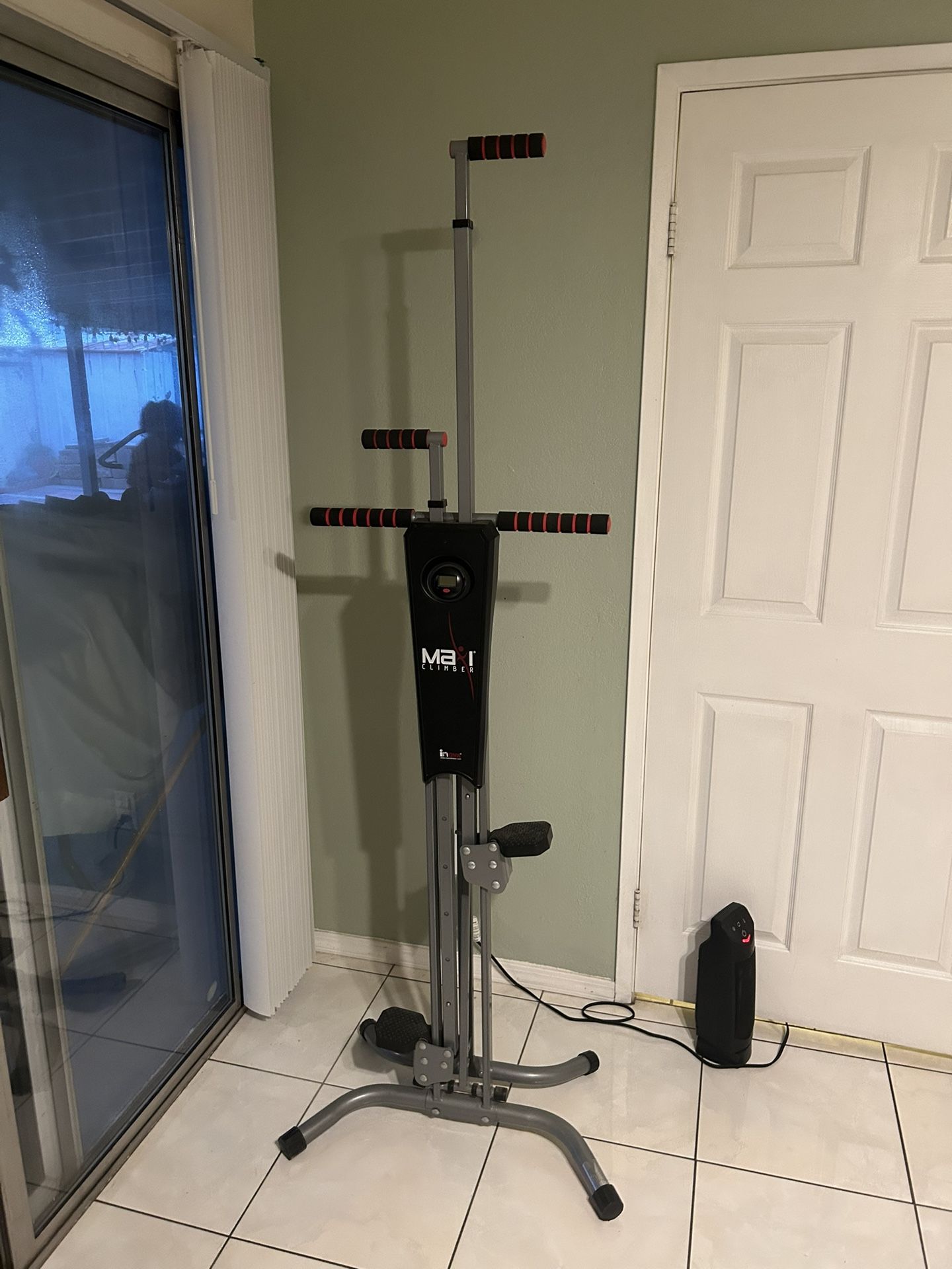 Maxi Climber (Home Gym Equipment)