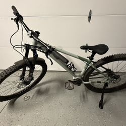 Priority 600 HXT Mountain Bike 
