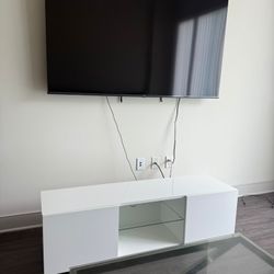 New Tv stand 