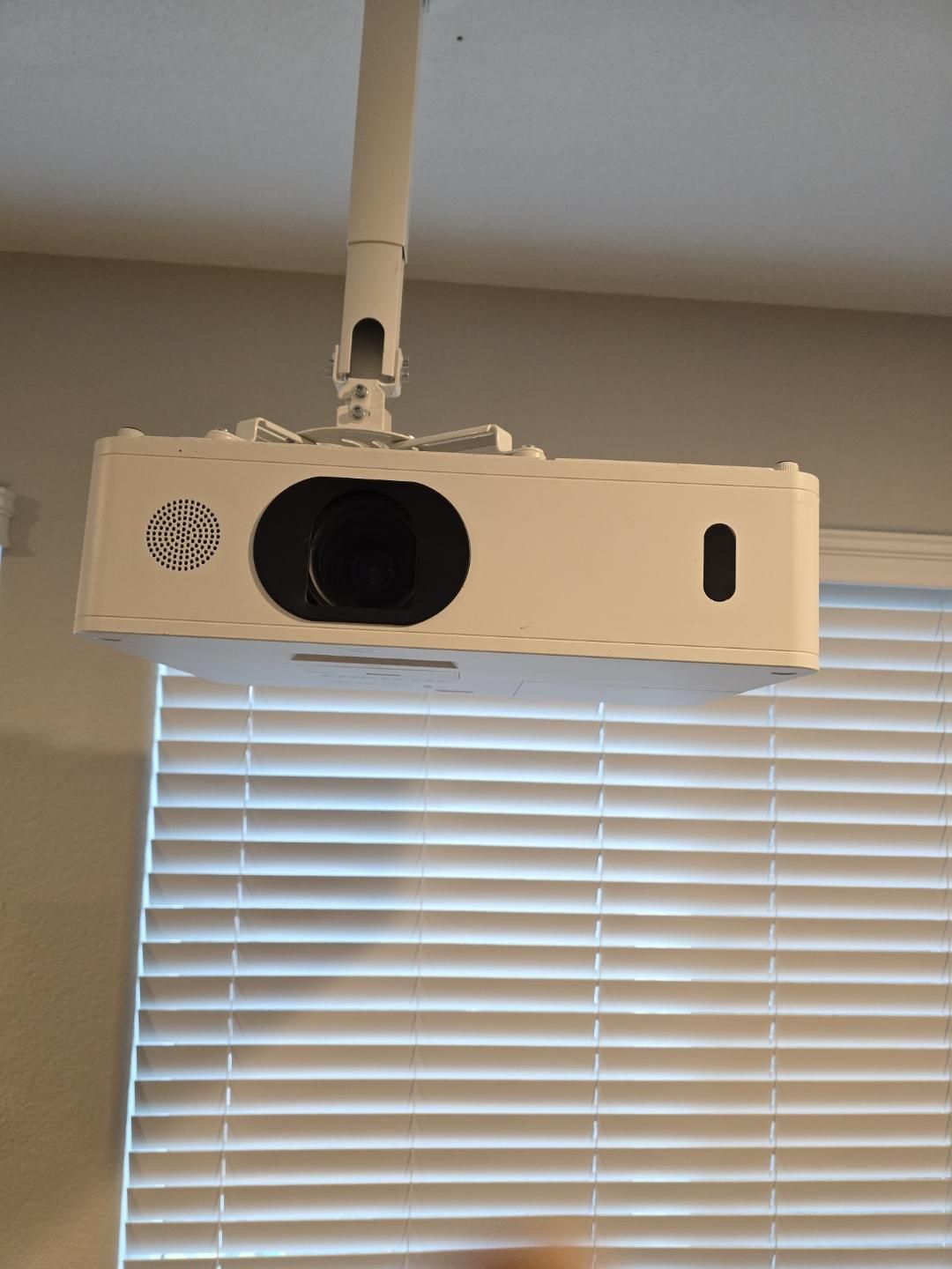 Christie Projector Top Of Line