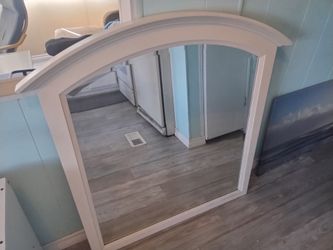 Large solid wood heavy duty mirror, perfect condition. 42x42 1/2