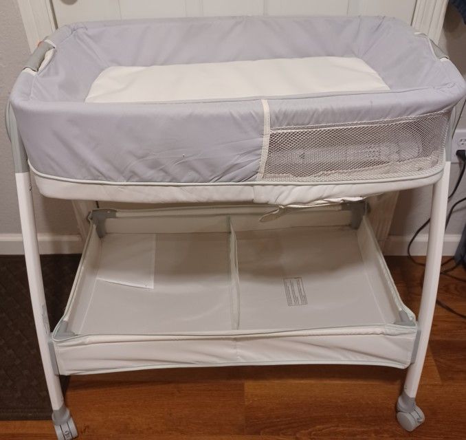 Bassinet changing table combination hotsell