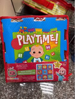Cocomelon 12x12 reversible 9 pc tiles puzzle playmat