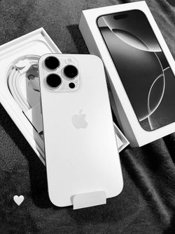 iPhone 16 Pro Max (Unlocked) 🔓