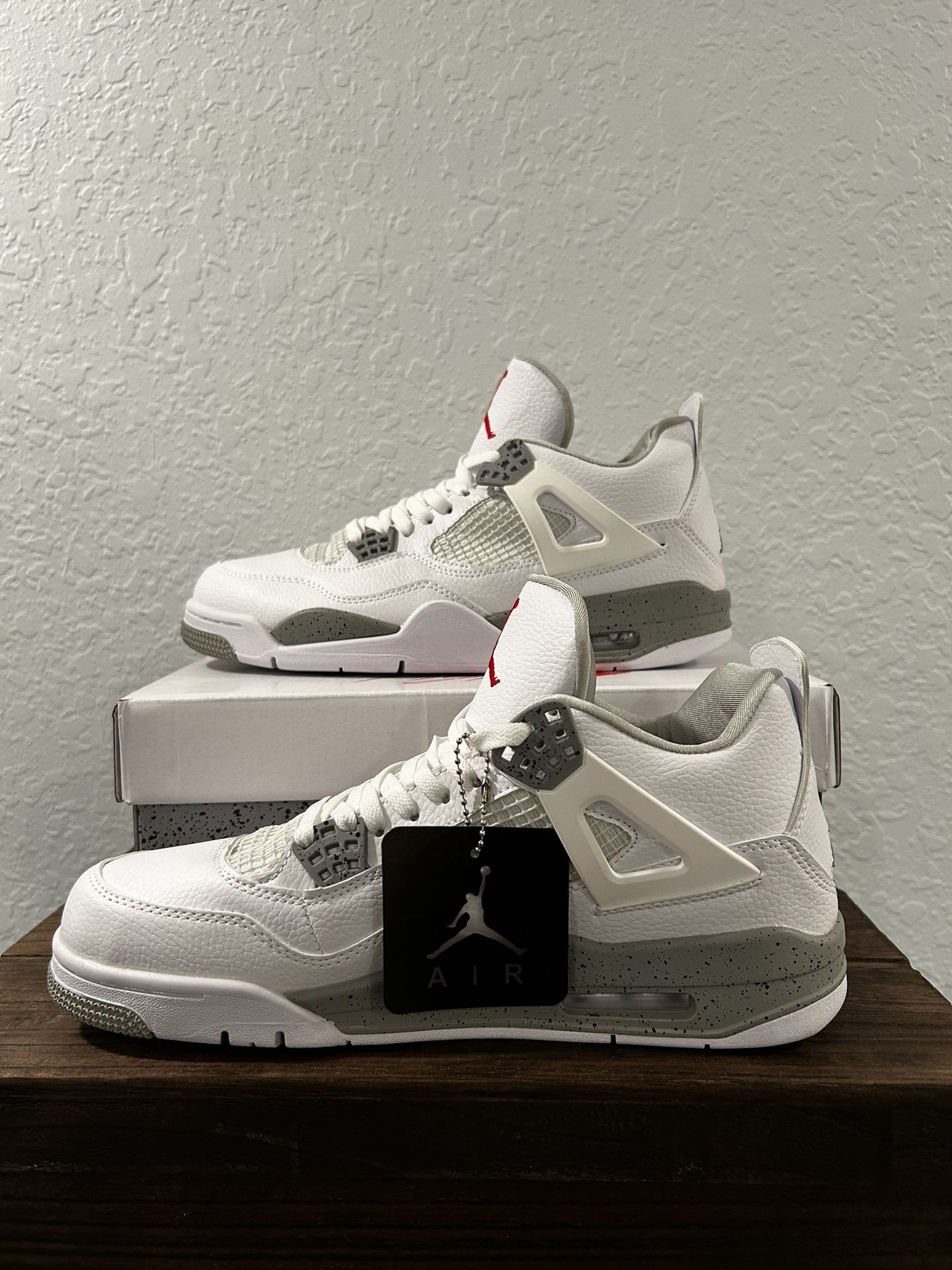 White Oreo Jordan 4