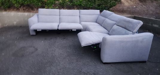 Beautiful reclining sectional