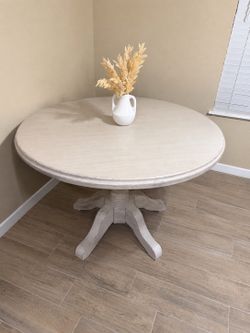 Dinning Table