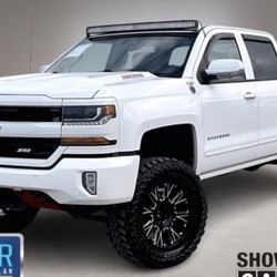 2017 Chevy Silverado 1500 LT