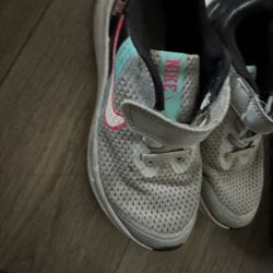 Nike Running Shoes For Girls Size 13