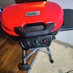 Coleman Road Trip Grill 