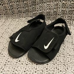 Boys Nike Sandles Size 7c