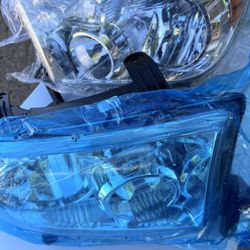 Toyota Tundra Headlights