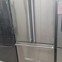 VIKING FRENCH DOOR STAINLESS STEEL FRIDGE