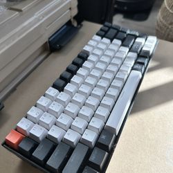  Keychron K2 Wireless Keyboard 