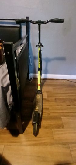 Kick Scooter Black and Yellow