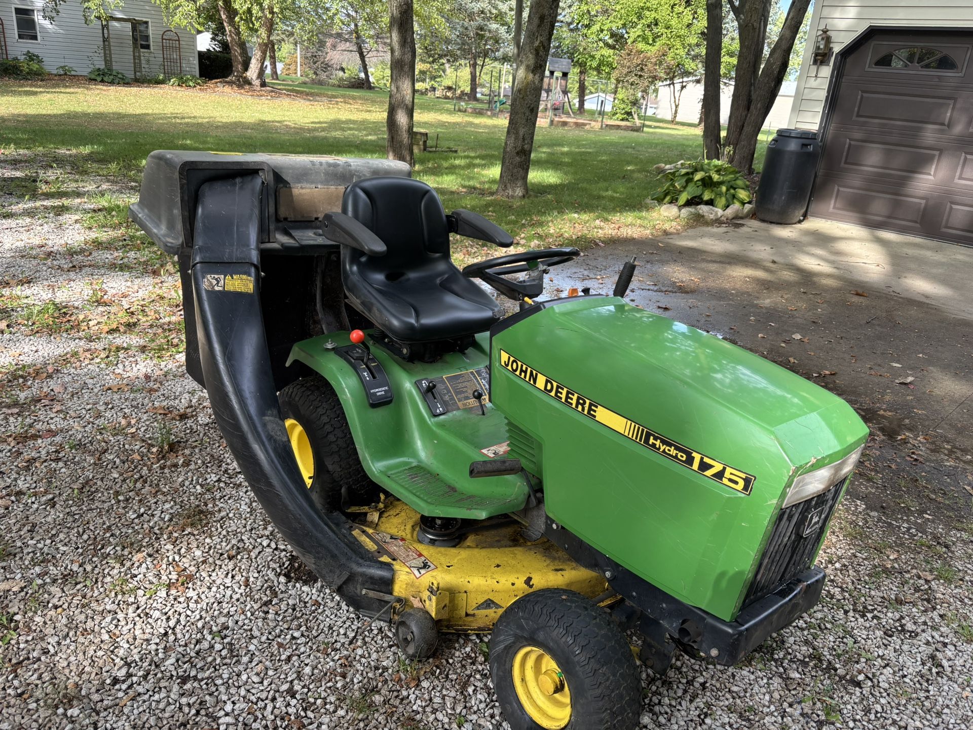 John Deere Riding Mower