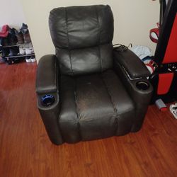 Free Power Recliner 