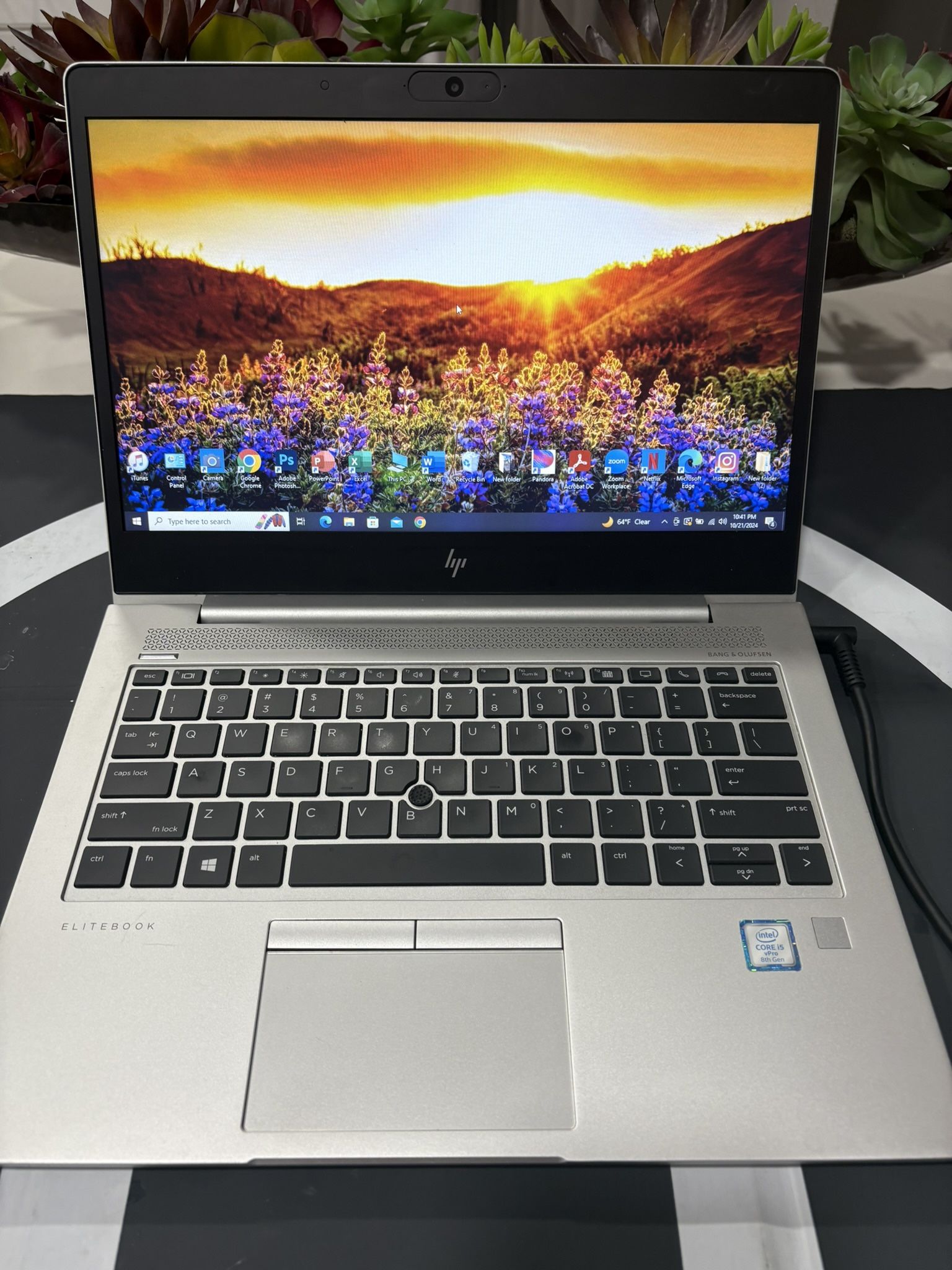 i5…i5…i5… HP ÉLITEBOOK model # 850-G6 …8 GENERATION comes with BANG & OLUFSEN SOUND VERY CLEAR 128 GB SOLID STATE HARD DRIVE …( capacity ) 8.0 GB