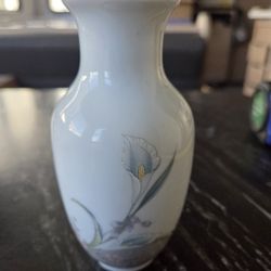 Porcelain Vase by Russ White Calla Lilies Lilies Asian Flowers Japan 5008