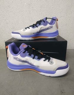 Men’s Basketball Shoe Size 11.5