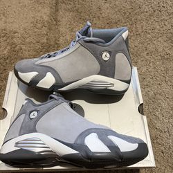 Jordan 14  Men’s Size 9