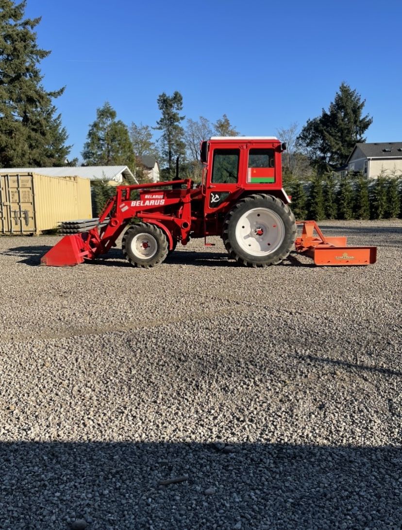 1992 Tractor Belarus 822