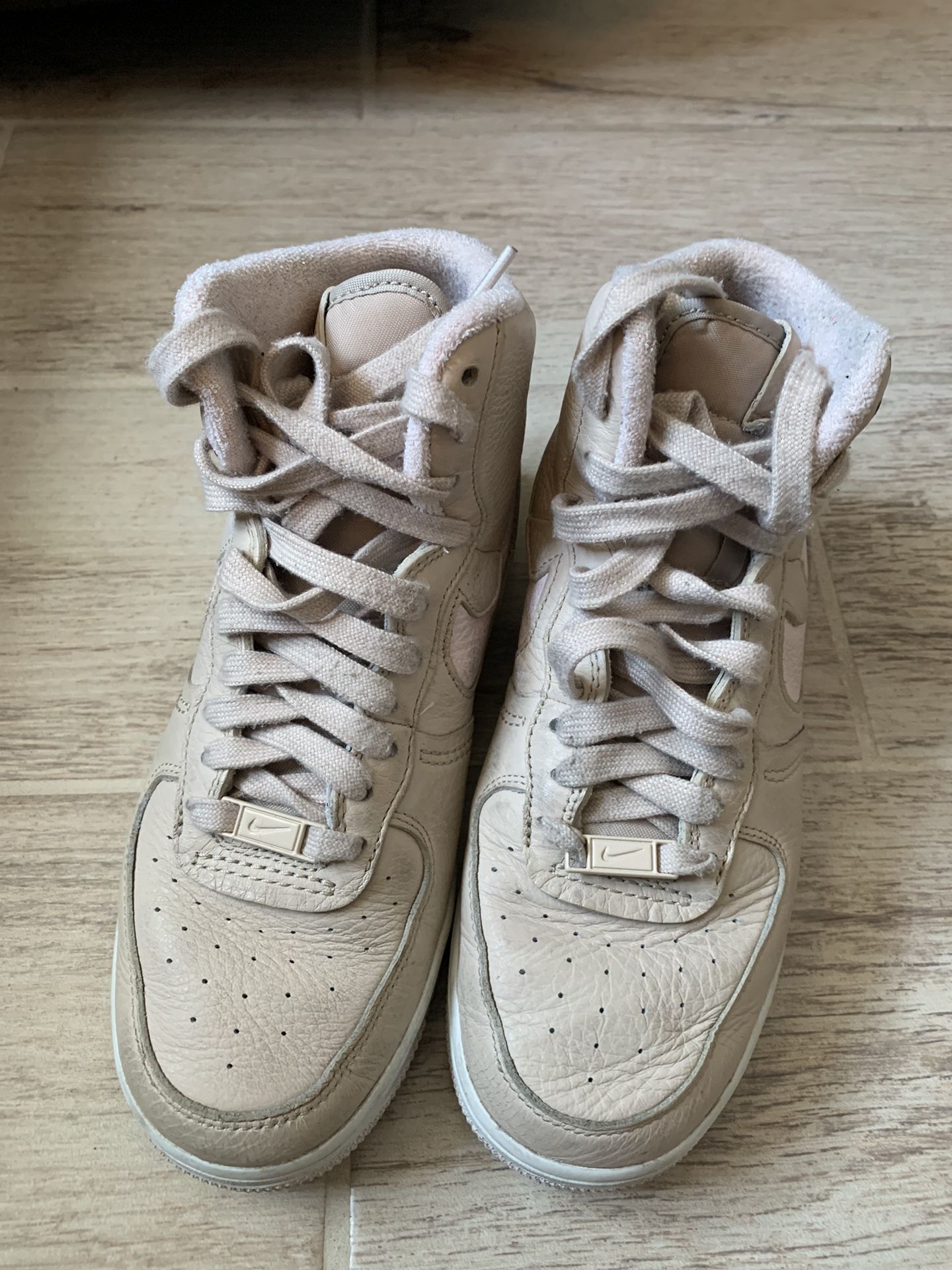Nike womens Air Force 1 Sculpt size 7.5 women