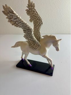 Trail of Painted Ponies Silver Lining Pegasus Resin Figurine 12219 York 2006