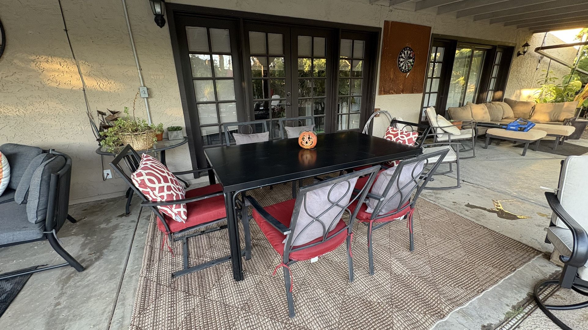 Outdoor Patio Table And 6 Matching Chairs, Cushions