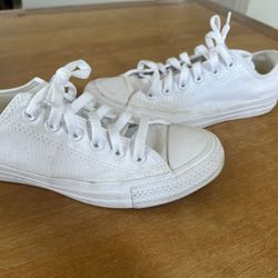 Converse All Star Boys/men 5.5 Or Women’s 7.5