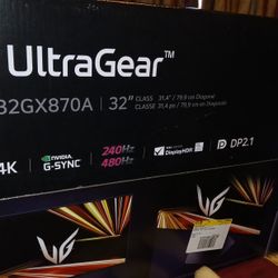 LG Ultra Gear 32GX870A B OLED 4K 