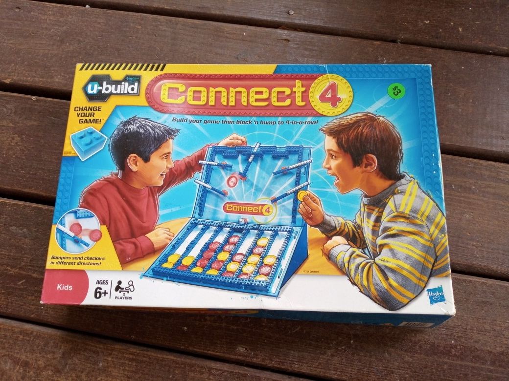 Connect 4 Ubuild Hasbro Board game