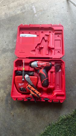 Milwaukee drill 12v new