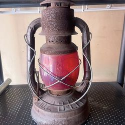 Antique Dietz No.2 D-lite Railroad Lantern