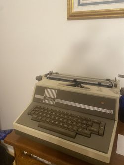 Electric Royal Type Writer 