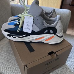 Yeezys 700 Wave Runners Size 11 