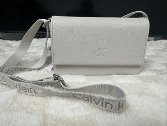  Flap Crossbody Bag  Calvin Klein