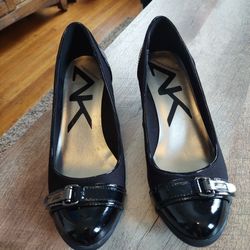 Anne Klein black wedge shoes size 6M