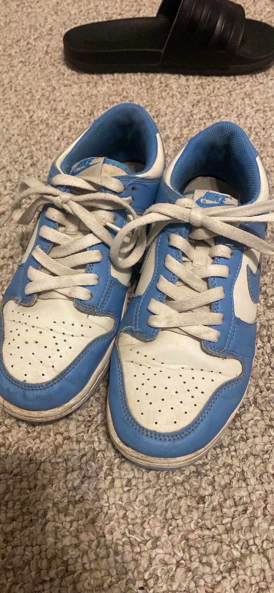 Nike dunk low university blue size 7