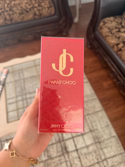 Jimmy Choo I want Choo Perfume