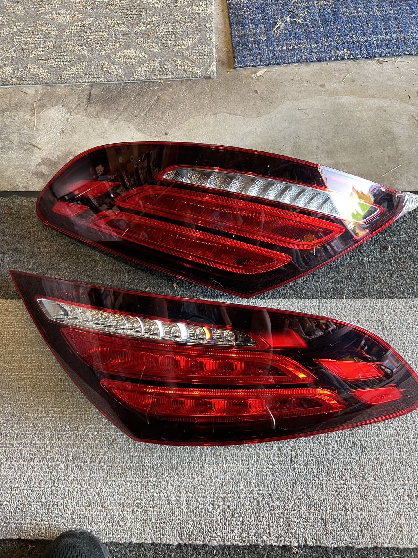 Mercedes-Benz SLK R172 OEM Taillights