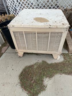 Tradewinds Rooftop Evaporative Cooler (Swamp Cooler) – $400 OBO