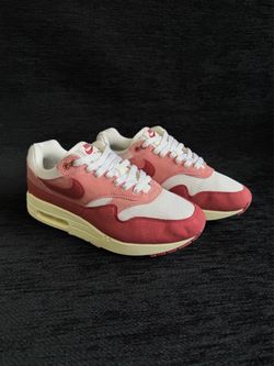 NIKE AIR MAX 1 RED STARDUST WOMEN SIZE 7.5 / MENS 6 LIGHTLY USED