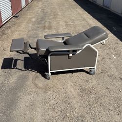 Heavy Duty Recliner 