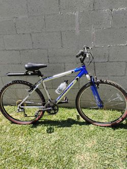 Schwinn frontier 26 "  7 speed bike