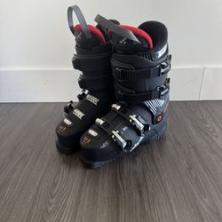 Ski Boots (like new) Women’s Size 7.5